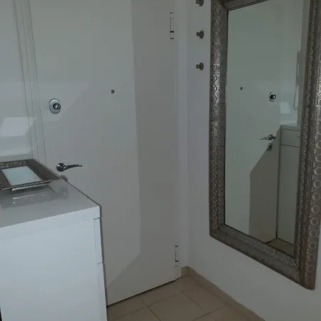 Maneo * スプリト