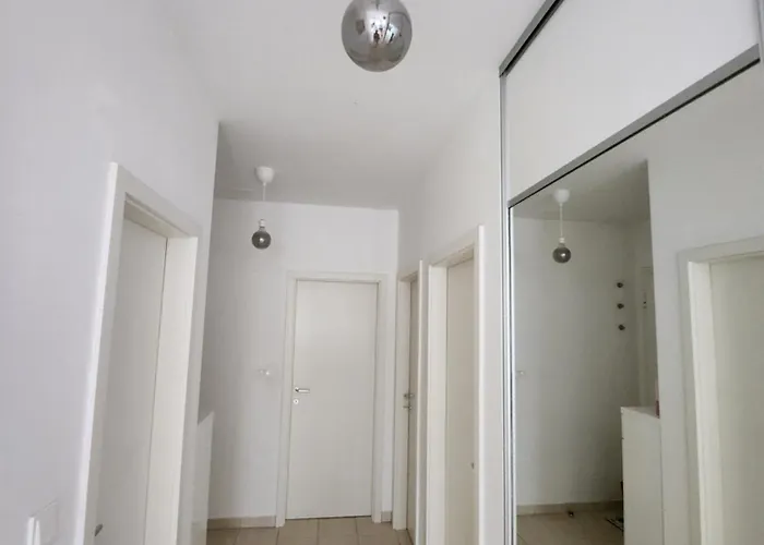 Maneo Apartment