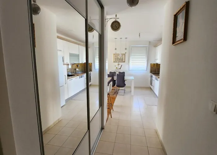 Maneo Apartment *