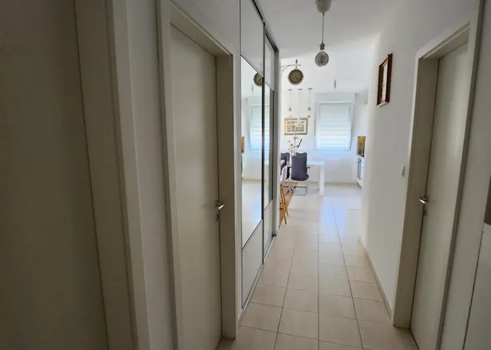 Maneo Apartment *