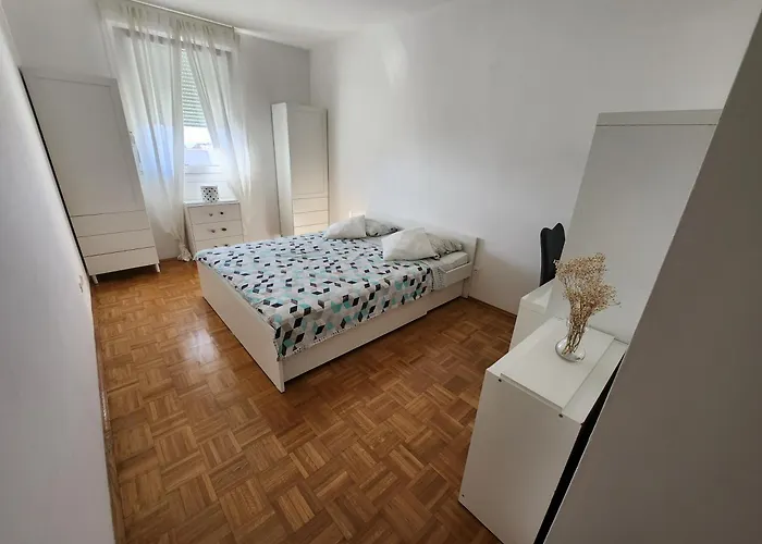Maneo Apartment *