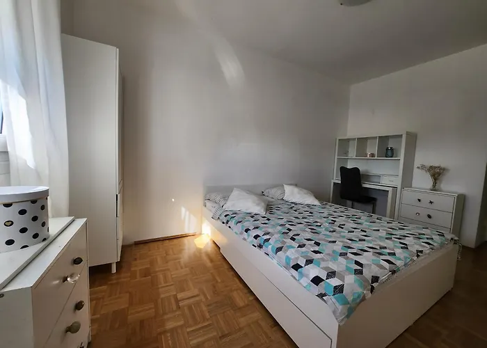 Maneo Apartment *