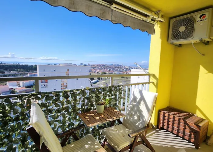 Apartment Maneo *